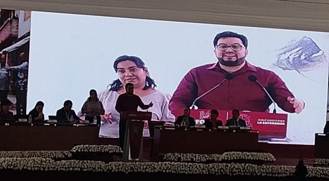 PRESENTA ALCALDE ISAAC MONTOYA PRIMER INFORME DE RESULTADOS ANTE  GOBERNADORA DELFINA GÓMEZ