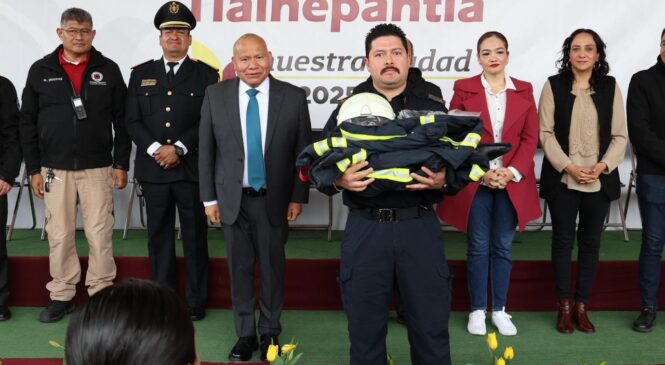 ENTREGA GOBIERNO DE TLALNEPANTLA  EQUIPO NUEVO AL HEROICO CUERPO DE BOMBEROS Y PROTECCIÓN CIVIL PARA ENALTECER SU LABOR