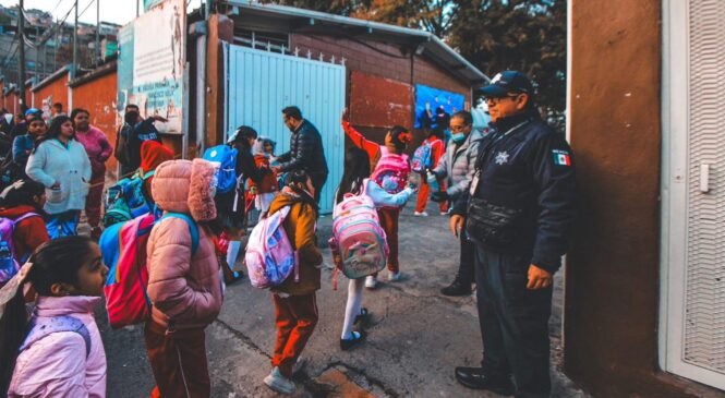 IMPLEMENTA GOBIERNO DE NAUCALPAN OPERATIVO CAMINITO DE LA ESCUELA POR REGRESO A CLASES EN CERCA DE 300 ESCUELAS