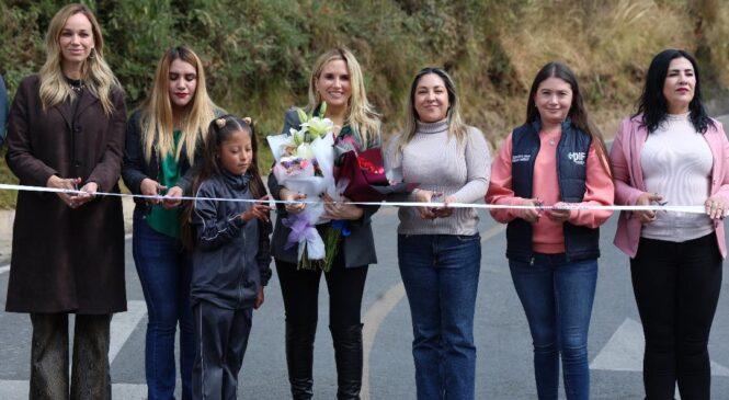 ENTREGA HUIXQUILUCAN REPAVIMENTACIÓN DE LA CARRETERA A CANALES