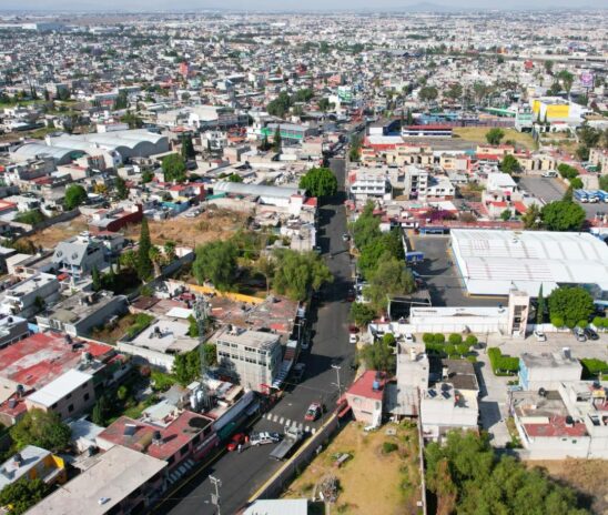 AZUCENA CISNEROS IMPULSA INTENSO PROGRAMA DE REPAVIMENTACIÓN EN LA QUINTA ZONA