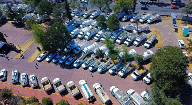 ENTREGA ALCALDE ISAAC MONTOYA RENOVACIÓN DEL PARQUE VEHÍCULAR DE SERVICIOS PÚBLICOS