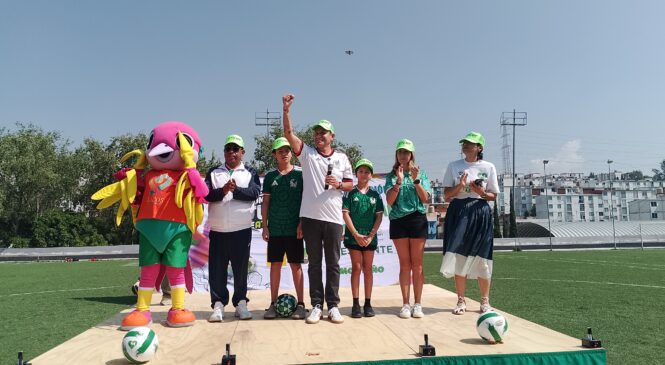 INAUGURA LUIS MONTAÑO EL MUNDIALITO DEPORTIVO Y CULTURAL FUT 2026 ATIZAPÁN