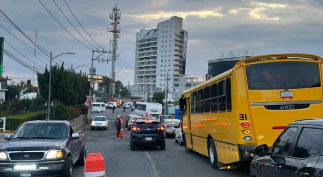 HABILITA HUIXQUILUCAN CARRIL REVERSIBLE EN LA CARRETERA HUIXQUILUCAN – RÍO HONDO PARA AGILIZARLA CIRCULACIÓN