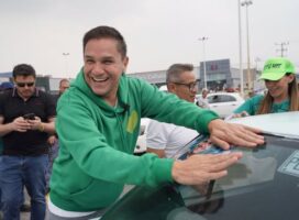 LUIS MONTAÑO UNE LAZOS CON TRANSPORTISTAS DE ATIZAPÁN
