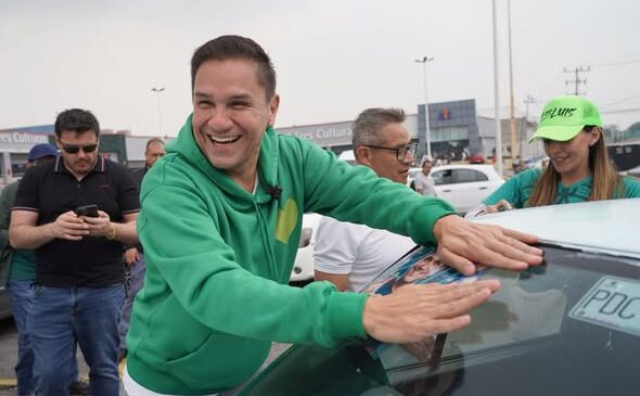 LUIS MONTAÑO UNE LAZOS CON TRANSPORTISTAS DE ATIZAPÁN