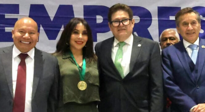 LA MUJER EMPRENDEDORA AVANZA DE LA MANO DE SU FAMILIA Y COMUNIDAD EN FAVOR DE MÉXICO: MARINA SALGADO 