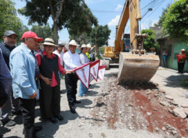AZUCENA CISNEROS ARRANCA OBRAS INEGRALES EN AVENIDA GASODUCTO EN SAN PEDRO XALOSTOC