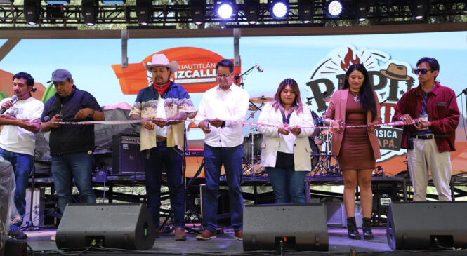 IZCALLI PONE A BAILAR Y A CANTAR A MILES DE PAPÁS EN SU DÍA CON EL PAPI FEST