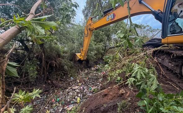 TRABAJOS PREVENTIVOS DEL GOBIERNO DE IZCALLI PERMITEN EL CORRECTO DESFOGUE DEL CANAL SAN JOSÉ ANTE INTENSAS LLUVIAS
