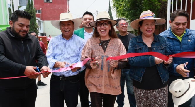RECUPERA AZUCENA CISNEROS CALLES Y DIGNIDAD PARA MÁS DE 5 MIL FAMILIAS DE VILLAS DEL SOL