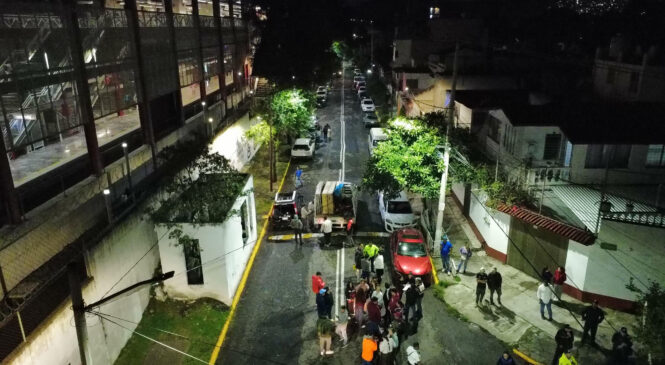 INSTALAN 72 NUEVAS LUMINARIAS PARA REFORZAR LA SEGURIDAD EN TLALNEPANTLA