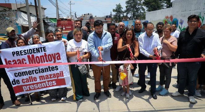 GOBIERNO DE NAUCALPAN DE LA MANO DE LA COMUNIDAD TRANSFORMA SUS CALLES Y AVENIDAS