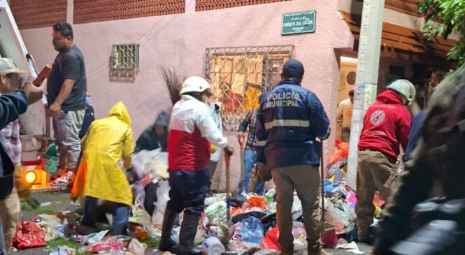 TLALNEPANTLA REALIZA LABORES DE LIMPIEZA EN VIVIENDA REPORTADA Y BRINDA ATENCIÓN INTEGRAL A ADULTO MAYOR EN SANTA CECILIA