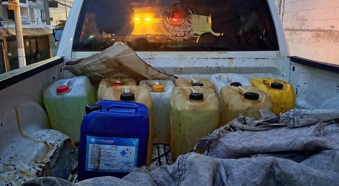 POLICÍA MUNICIPAL Y MARINA DETIENEN A SUJETO POR POSESIÓN ILEGAL DE HIDROCARBUROS