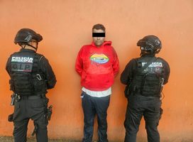 ANTE UNA DENUNCIA CIUDADANA, POLICÍA DE TLALNEPANTLA CAPTURA A MASCULINO CON DIVERSAS CANTIDADES DE DROGA