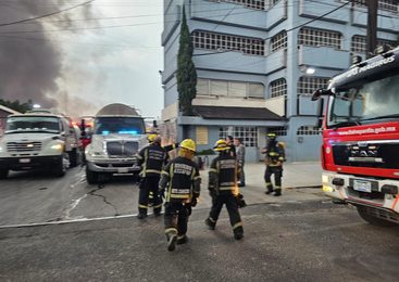INCENDIO EN EMPRESA QUIMITEC DEJA CUATRO HERIDOS EN TLALNEPANTLA