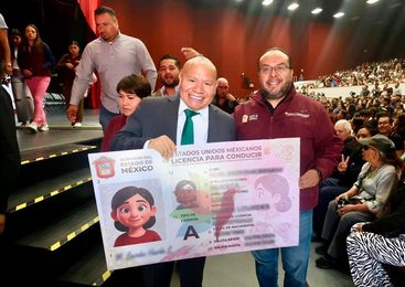 ENTREGA GOBIERNO DE TLALNEPANTLA LICENCIAS DE CONDUCIR A GRADUADAS DEL PROGRAMA “MUJERES CONTIGO AL VOLANTE”