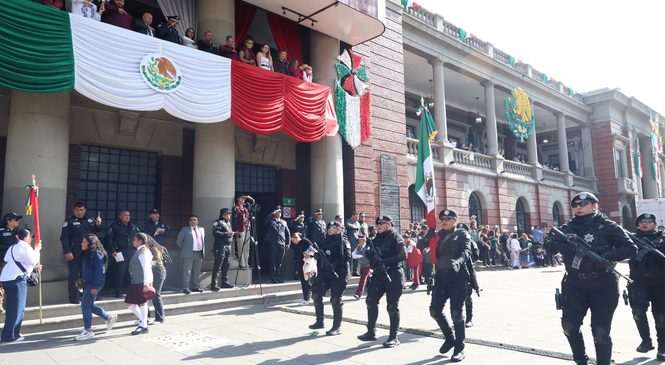 REALIZA TLALNEPANTLA DESFILE CÍVICO-MILITAR POR EL 216 ANIVERSARIO DE LA INDEPENDENCIA DE MÉXICO