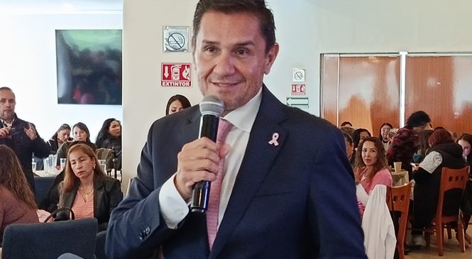 LA PREVENCIÓN NO PUEDE SER UN PRIVILEGIO ASEGURA LUIS MONTAÑO Y EXHORTA A LLEVAR LA DETECCIÓN DEL CÁNCER DE MAMA A LAS COMUNIDADES