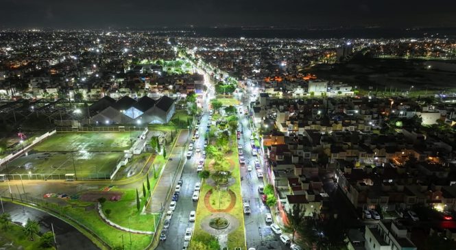 INSTALAN 5 MIL LUMINARIAS EN LAS AMÉRICAS Y SUMAN 7 SENDEROS SEGUROS EN ECATEPEC