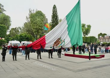 CONMEMORA TLALNEPANTLA EL 2 DE OCTUBRE CON BANDERA A MEDIA ASTA