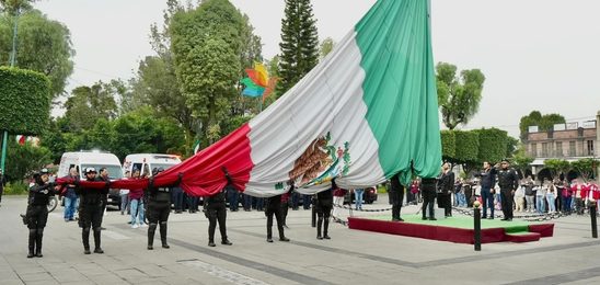 CONMEMORA TLALNEPANTLA EL 2 DE OCTUBRE CON BANDERA A MEDIA ASTA