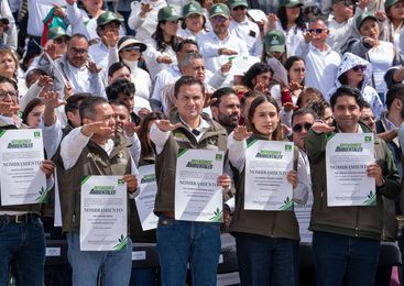 LUIS MONTAÑO TOMA PROTESTA COMO DEFENSOR AMBIENTAL DEL PVEM EN ATIZAPÁN