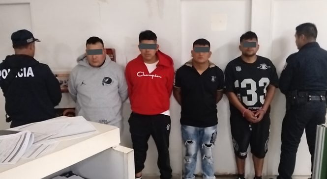 POLICÍA DE TLALNEPANTLA DETIENE A CUATRO SUJETOS POR ROBO CON VIOLENCIA EN SAN JUAN IXHUATEPEC